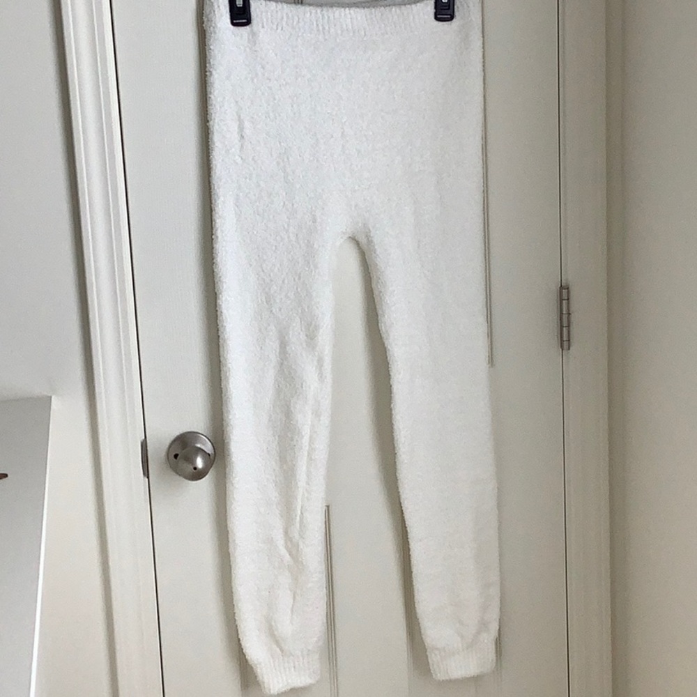 Fuzzy White Lounge Pants with Cuffed bottoms Sz L